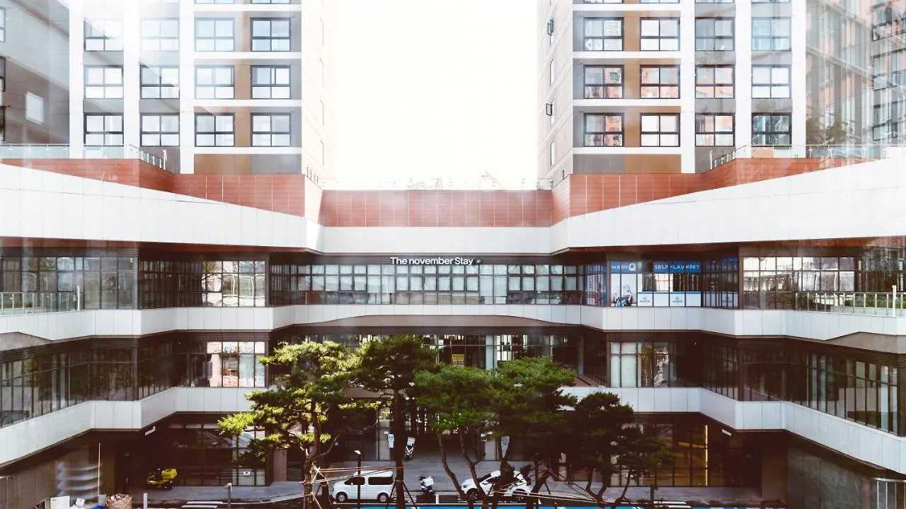 더 노벰버스테이 인 랜드마크 Incheon Aparthotel