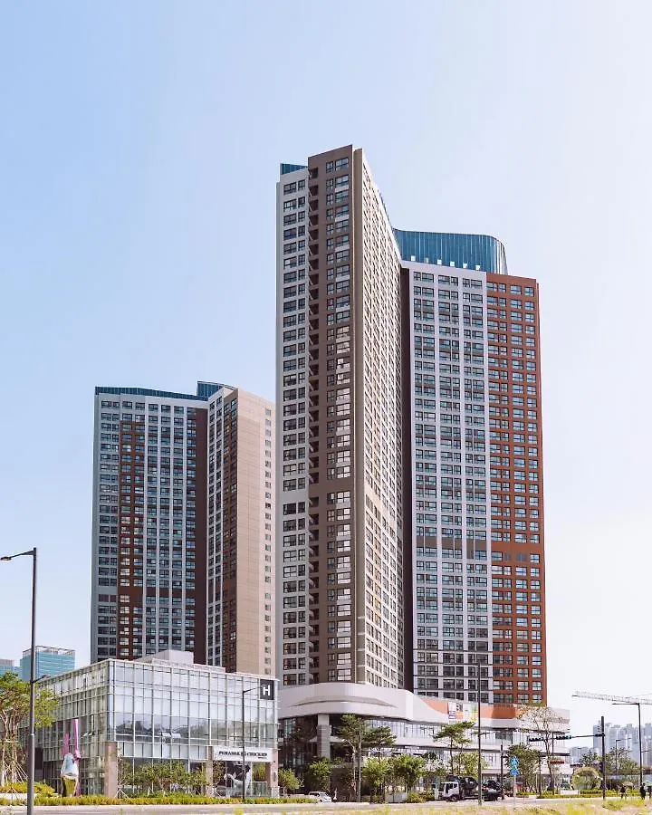 The November Stay In Landmark Incheon Aparthotel