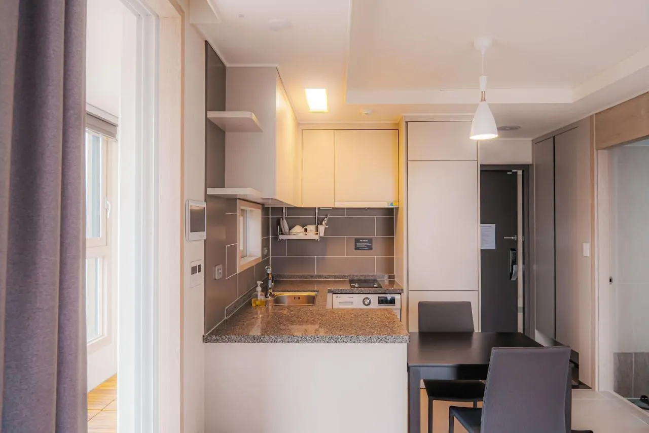 The November Stay In Landmark Incheon Aparthotel