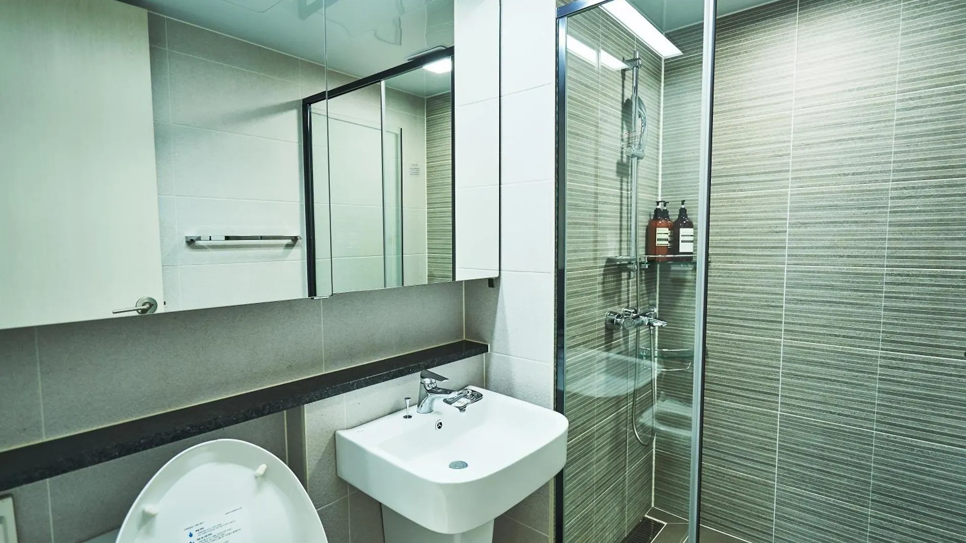 The November Stay In Landmark Incheon 4*,  South Korea