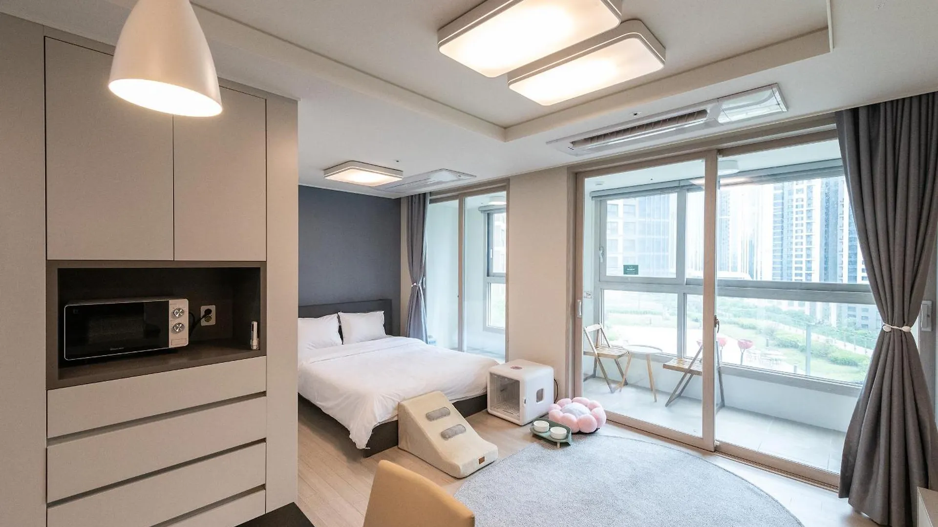 더노벰버스테이 인 랜드마크 인천 4*,  대한민국