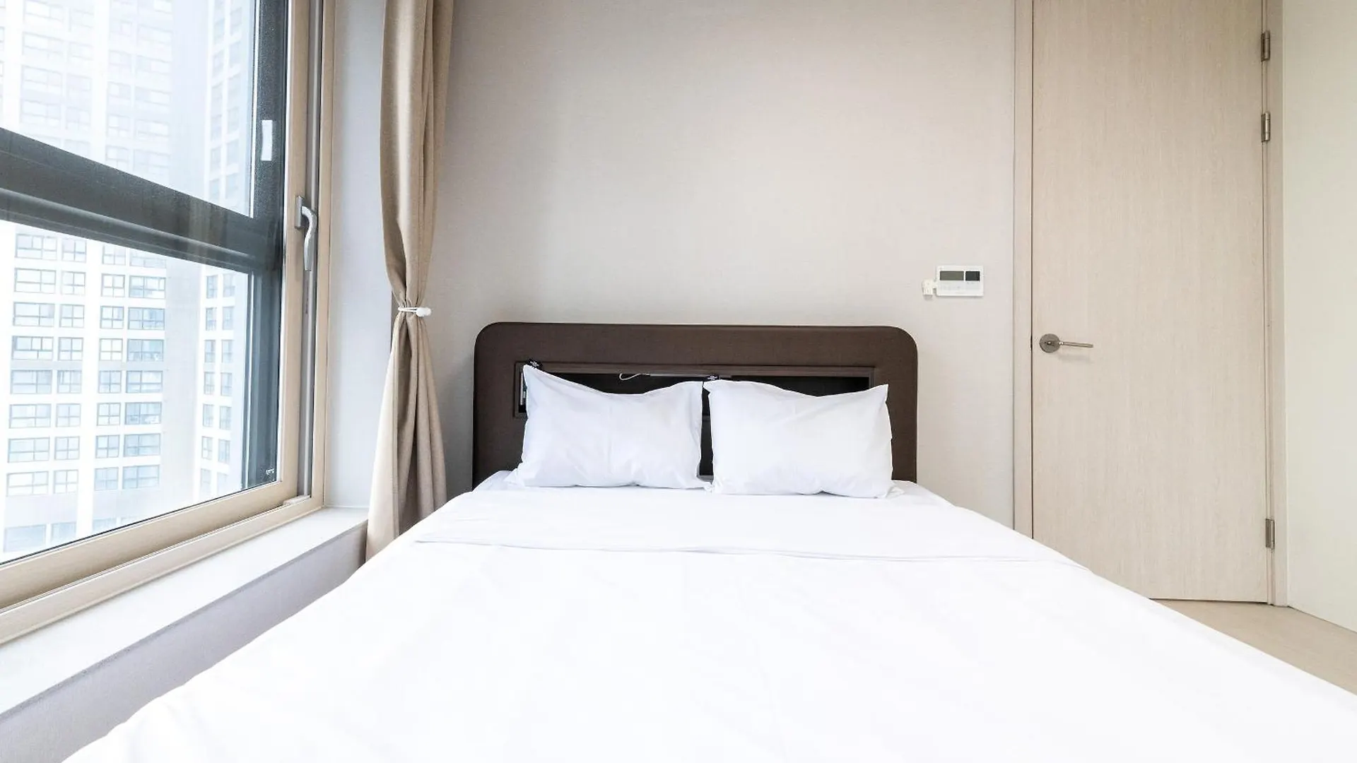 더 노벰버스테이 인 랜드마크 Incheon Aparthotel