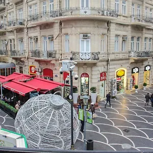 Отель Solo On Nizami Street Баку