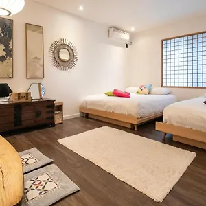 **** Guest house Bias K-girl Women Only 女性專用 South Korea