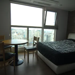 dynamic-guesthouse.busan-hotelsweb.com/