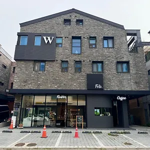 W Airport ゲストハウス