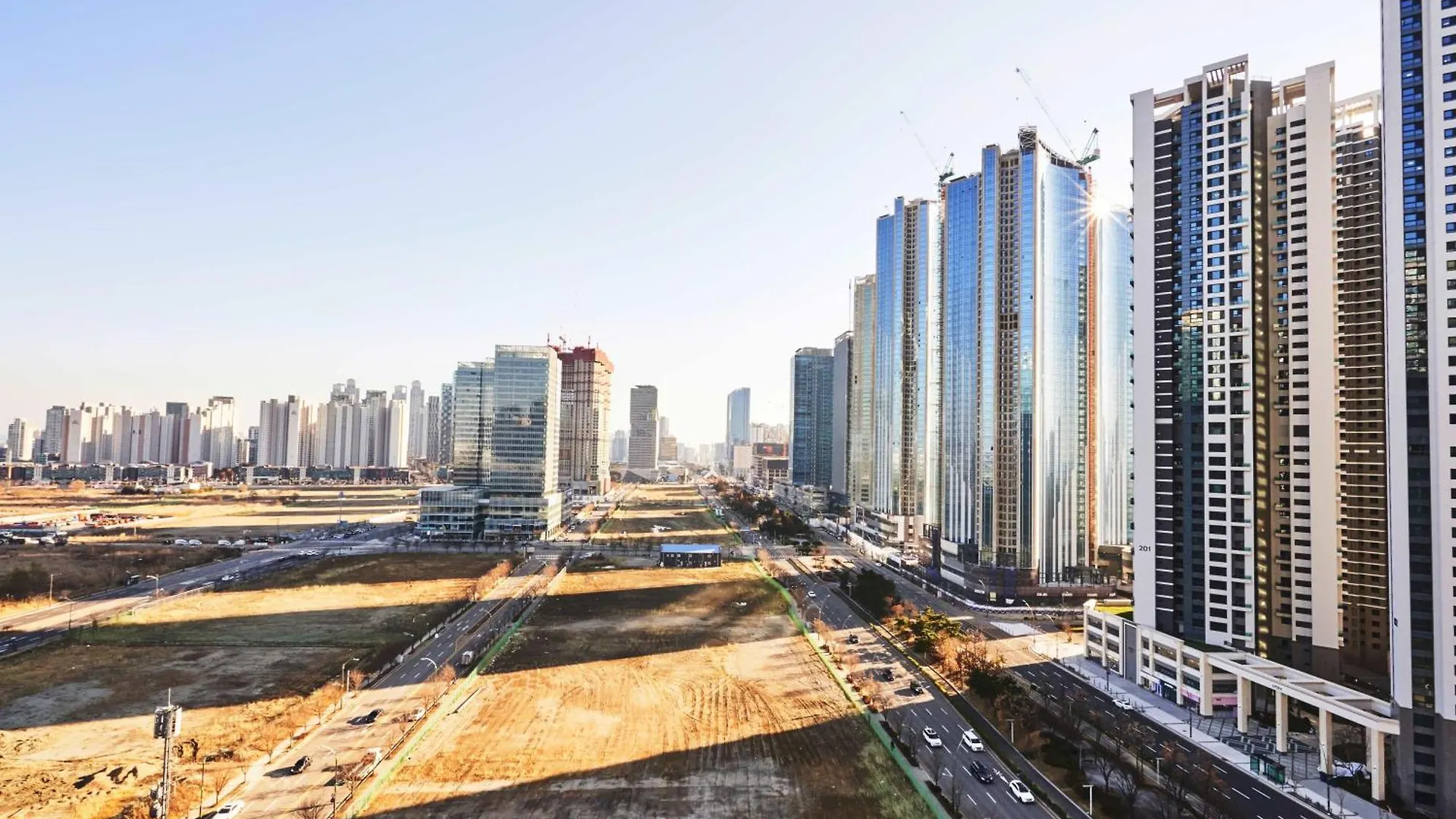 The November Stay In Landmark Incheon Aparthotel