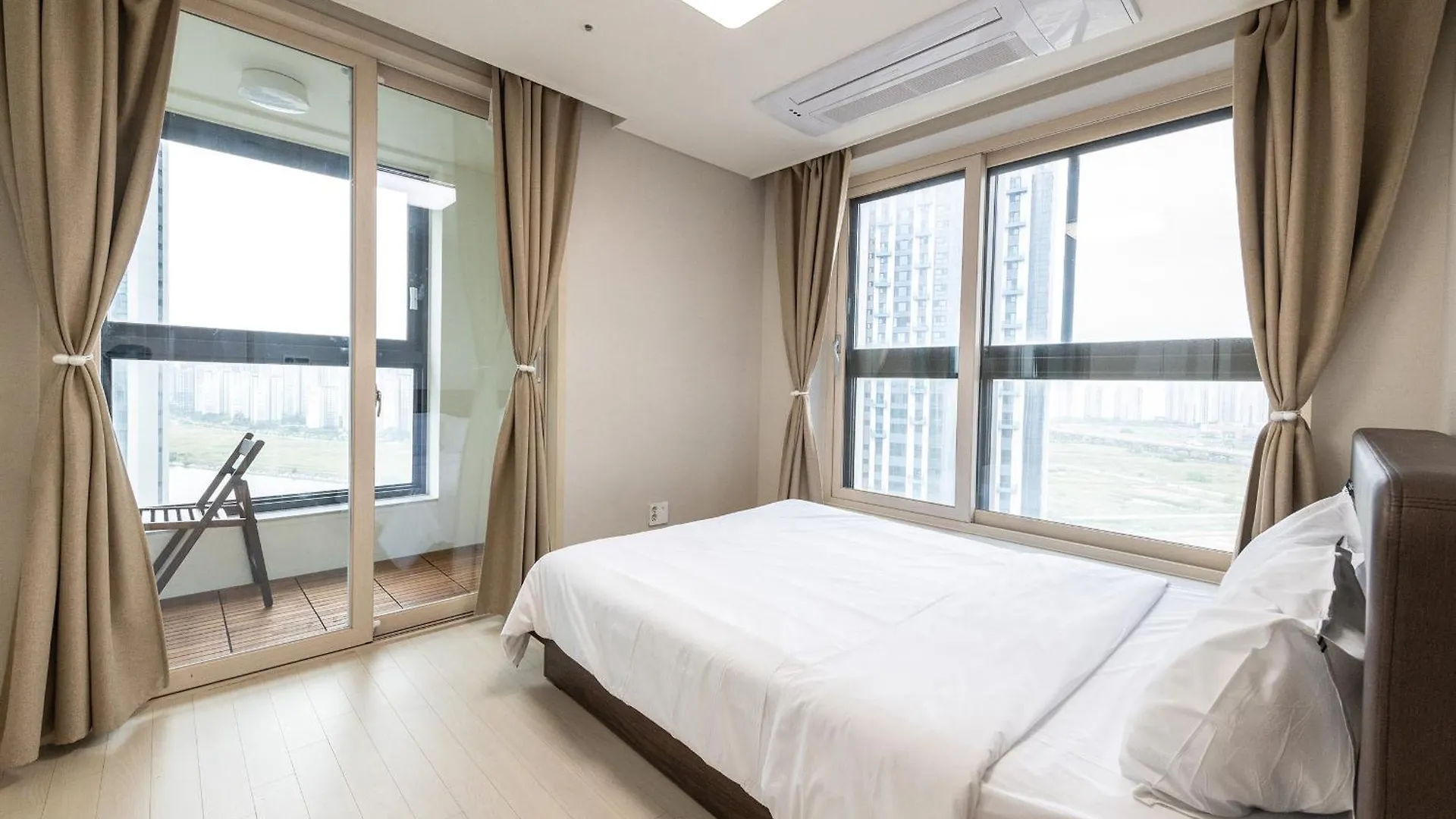 Aparthotel 더 노벰버스테이 인 랜드마크