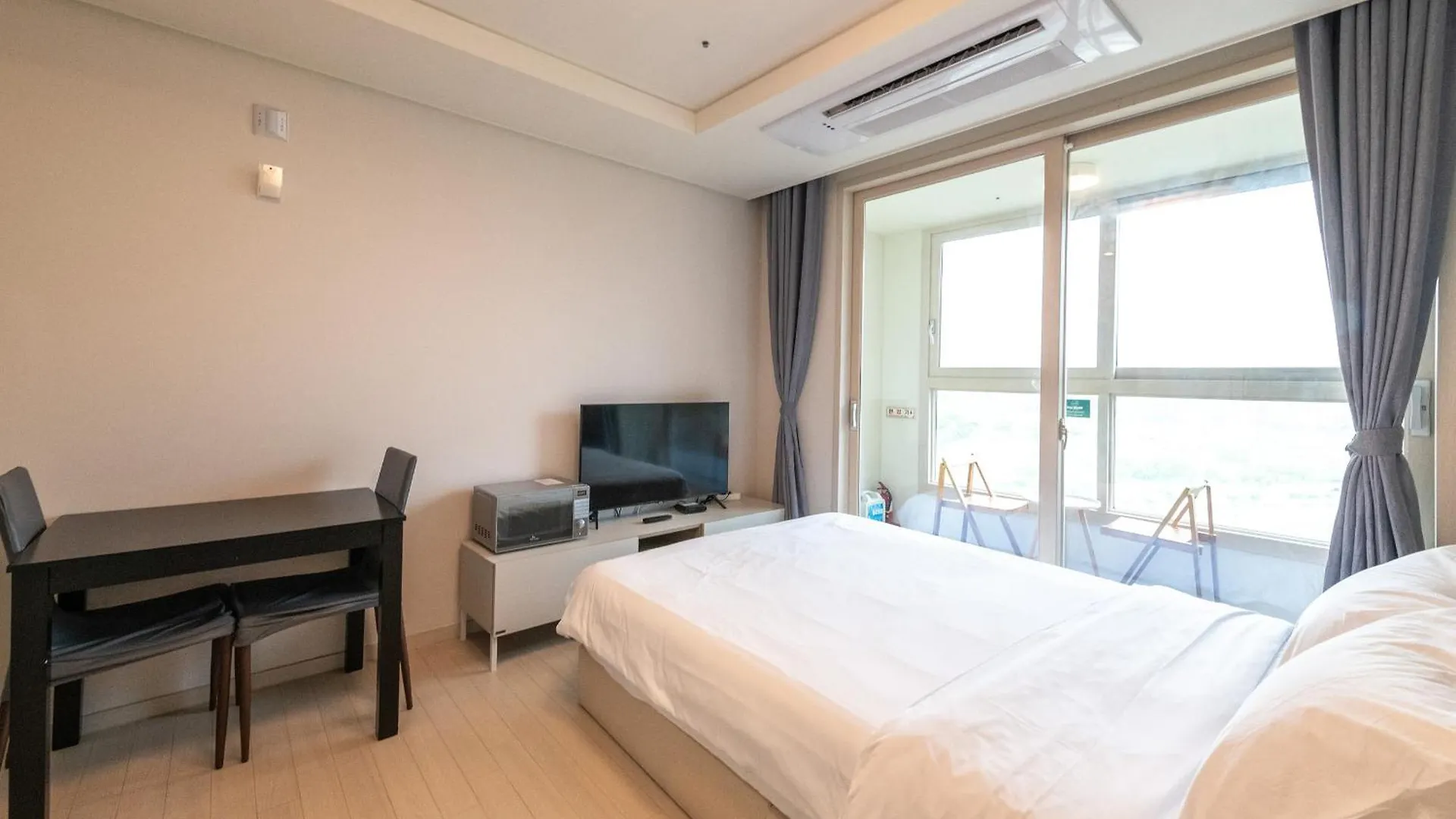 *** Aparthotel 더 노벰버스테이 인 랜드마크 Incheon South Korea