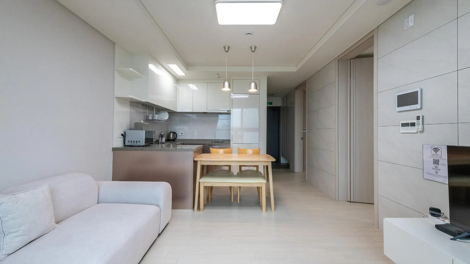 Aparthotel 더 노벰버스테이 인 랜드마크 Incheon